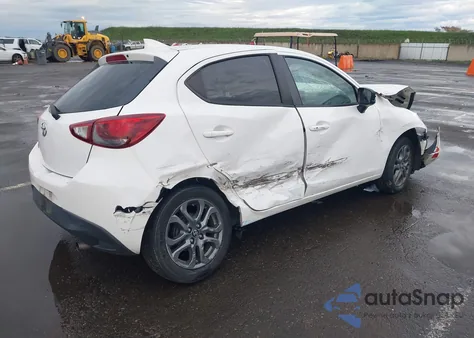 2020 Toyota Yaris Le из США, поврежденный, VIN 3MYDLBJV8LY704747